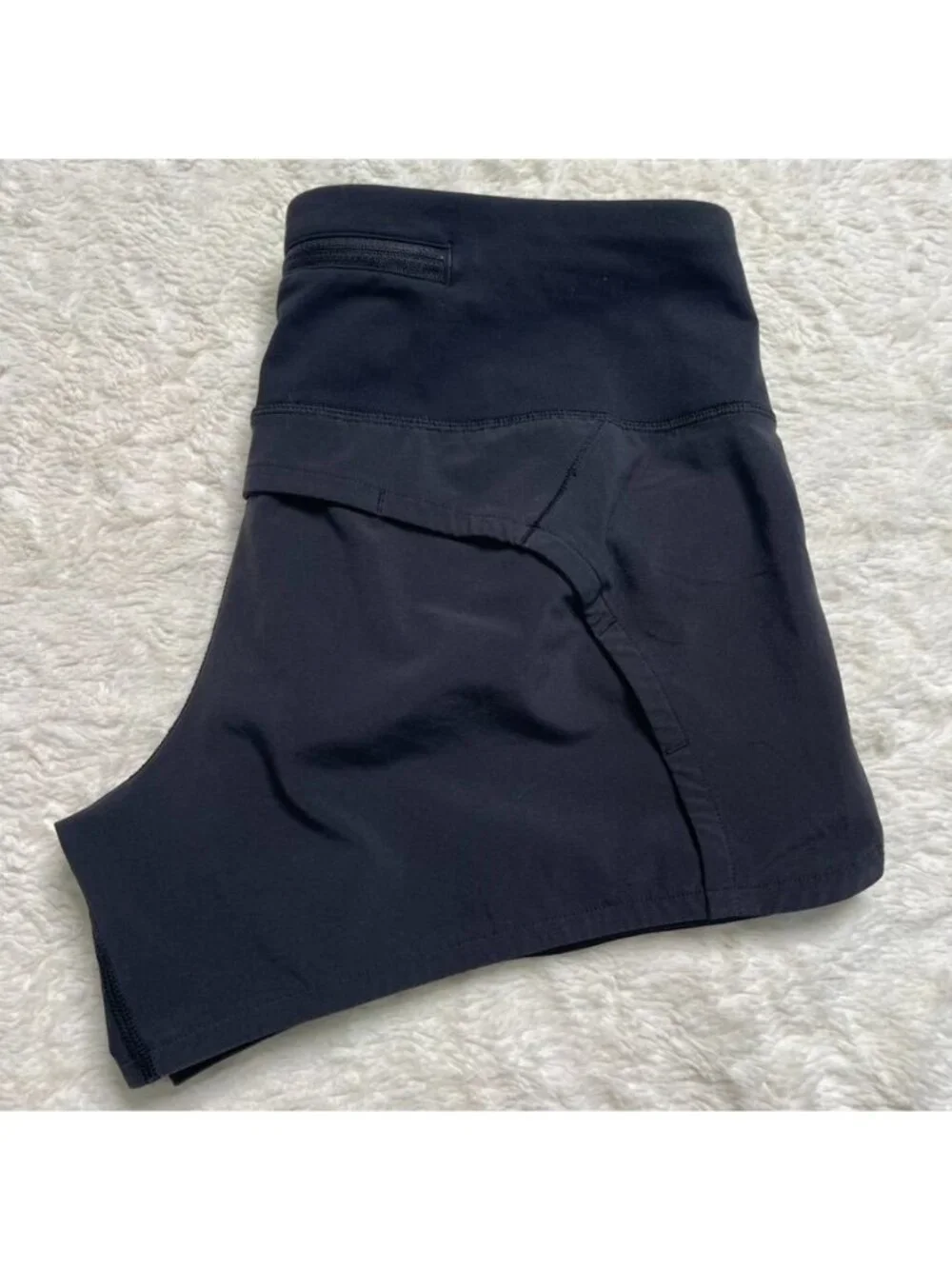 Lululemon Speed Up Shorts Black Size 4 High Rise 4 Inch Inseam Zipper Pocket